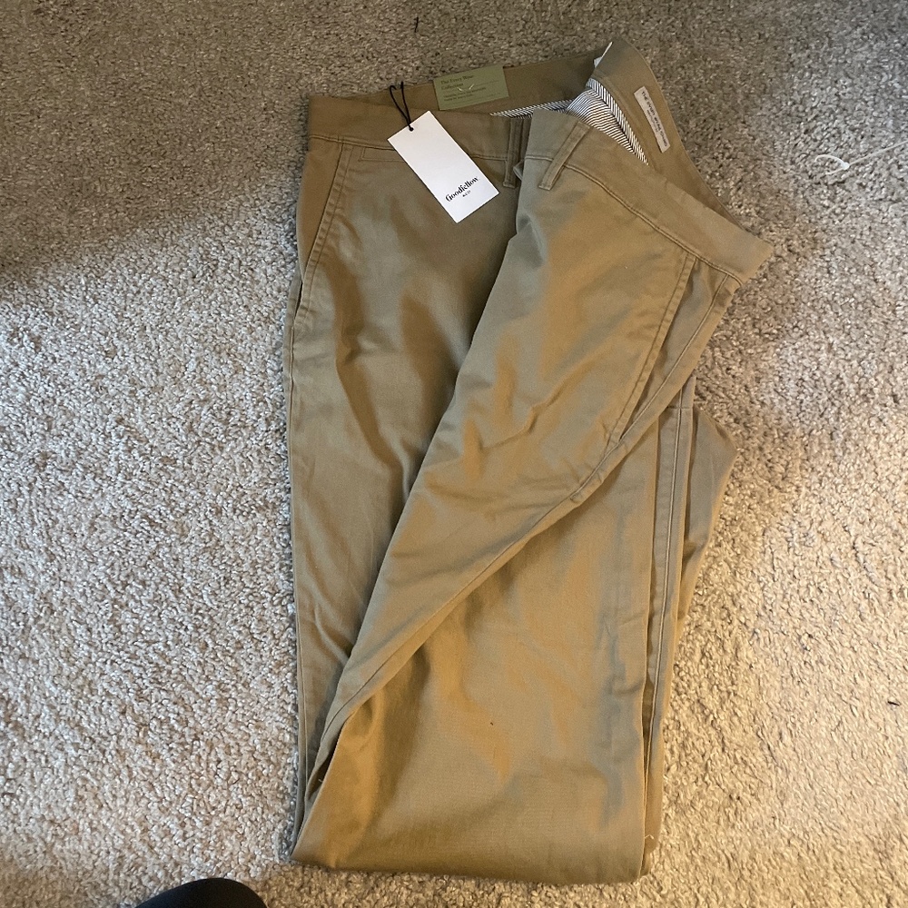 Men’s khaki